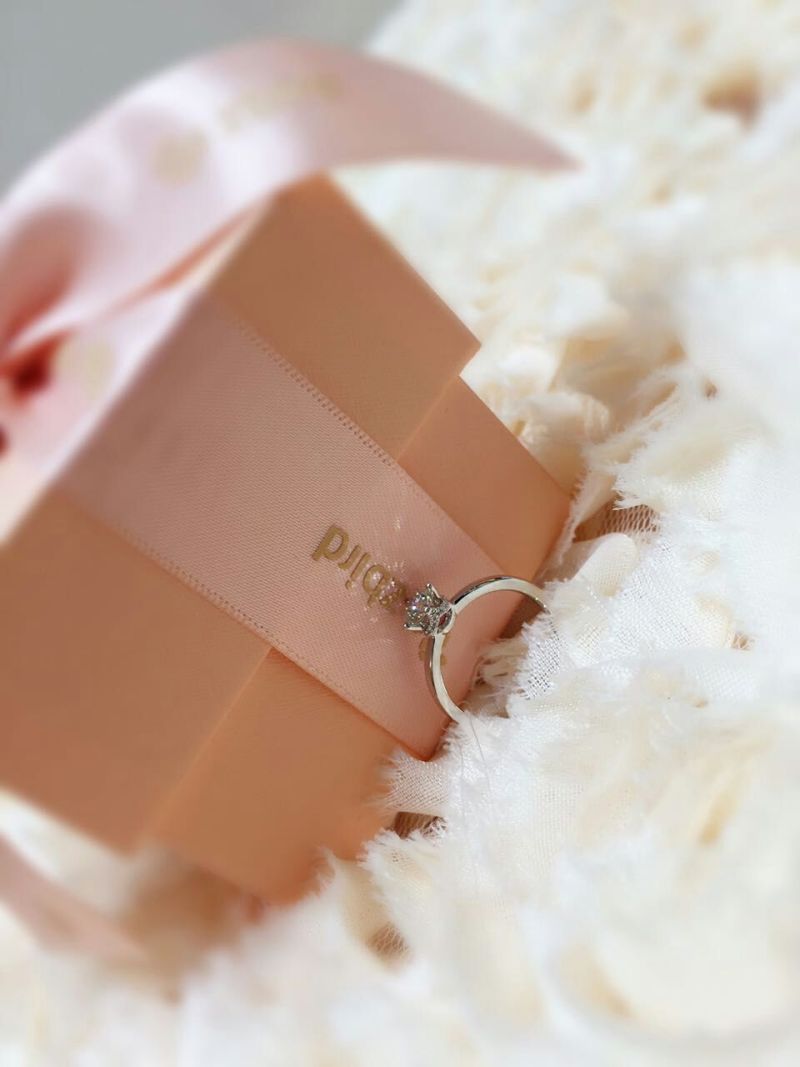 北极光百花女王Ⅱ白18k金钻石女戒商品评价